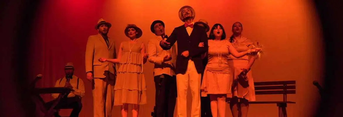 Iniciação à Arte Teatral Iniciação à Arte Teatral